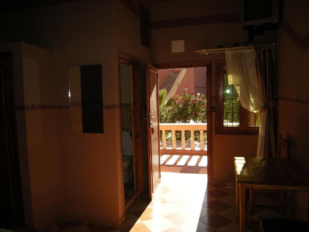 Hotel Mandar Saghrou Tazakhte Kelaat-M'Gouna Екстер'єр фото